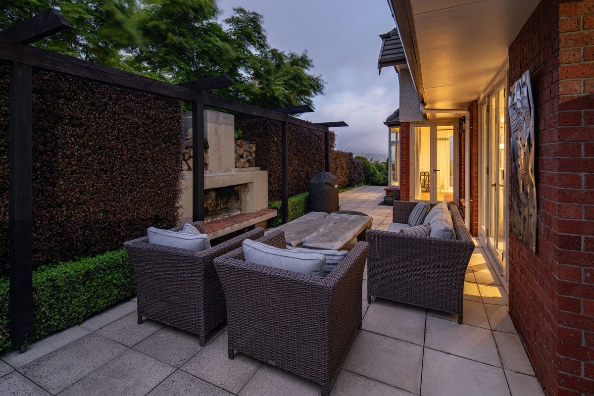 13 Merlin Street, Roslyn, Dunedin - Carousel 50