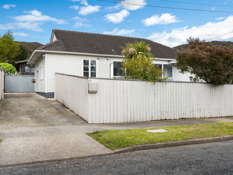 4A Cleland Crescent, Naenae, Lower Hutt - Carousel 1