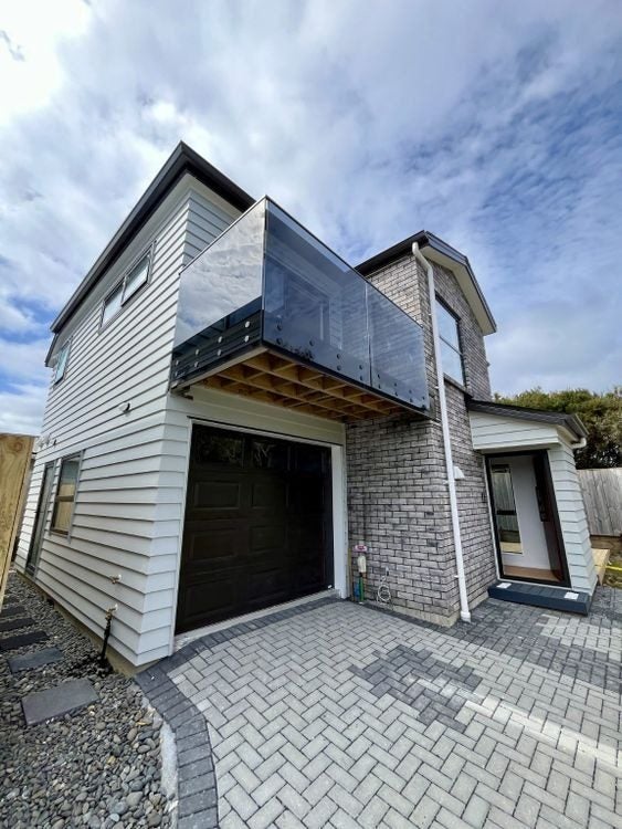 32C Swinburne Street, Blockhouse Bay, Auckland - Carousel 1