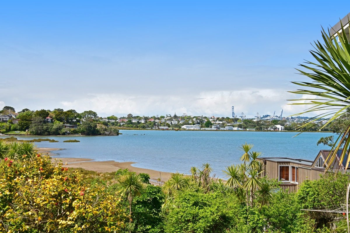 13 Birkley Road, Bayswater, Auckland - Carousel 9