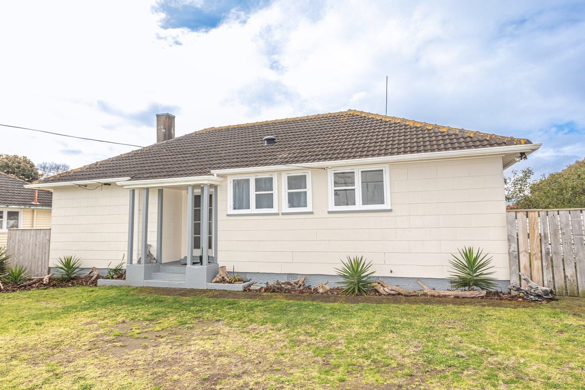 32 Akatea Street, Gonville, Whanganui - Carousel 19