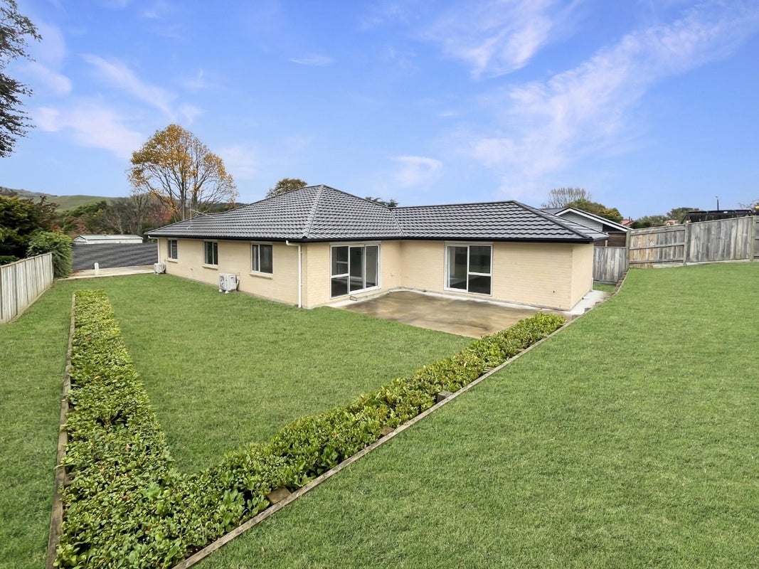 8 Wyndham Street, Awapuni, Palmerston North - Carousel 12