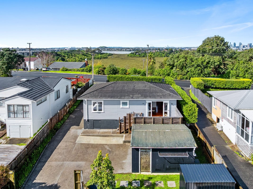 1/74 College Road, Northcote, Auckland - Carousel 2