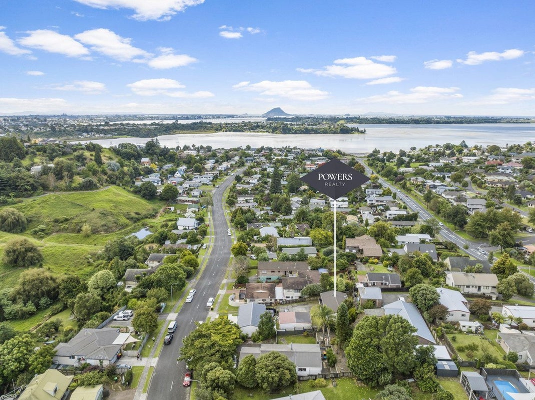 74B Resolution Road, Welcome Bay, Tauranga - Carousel 2