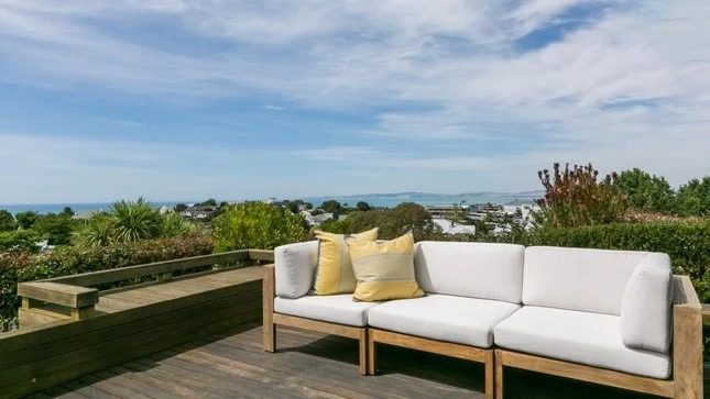 4 Cobden Lane, Bluff Hill, Napier - Carousel 2