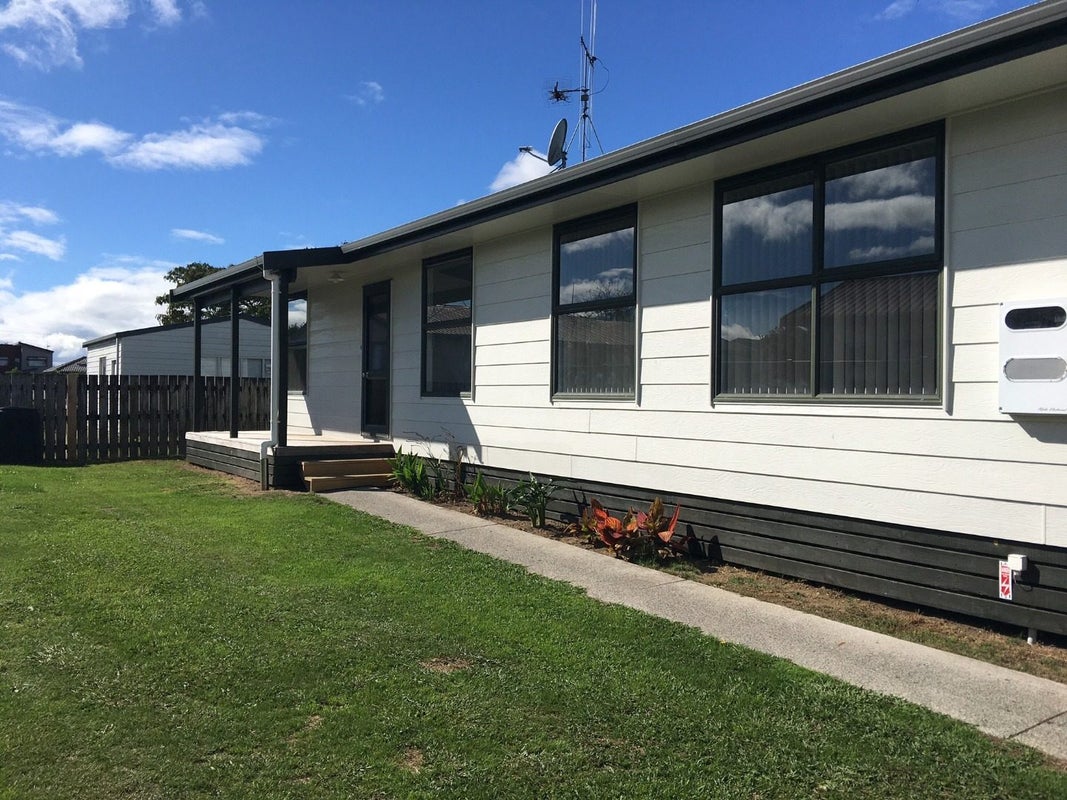 372 Kahikatea Drive, Dinsdale, Hamilton - Carousel 2