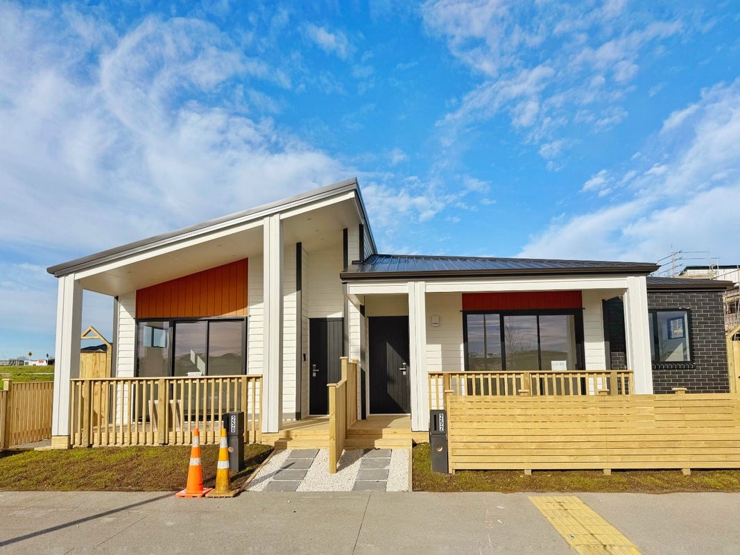252 Bremner Road, Karaka, Papakura - Carousel 1