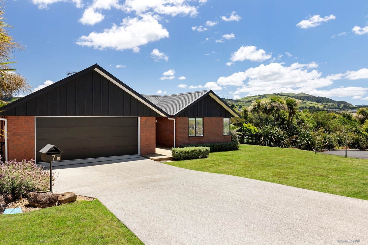 7 Galston Court, Pokeno - Carousel 1