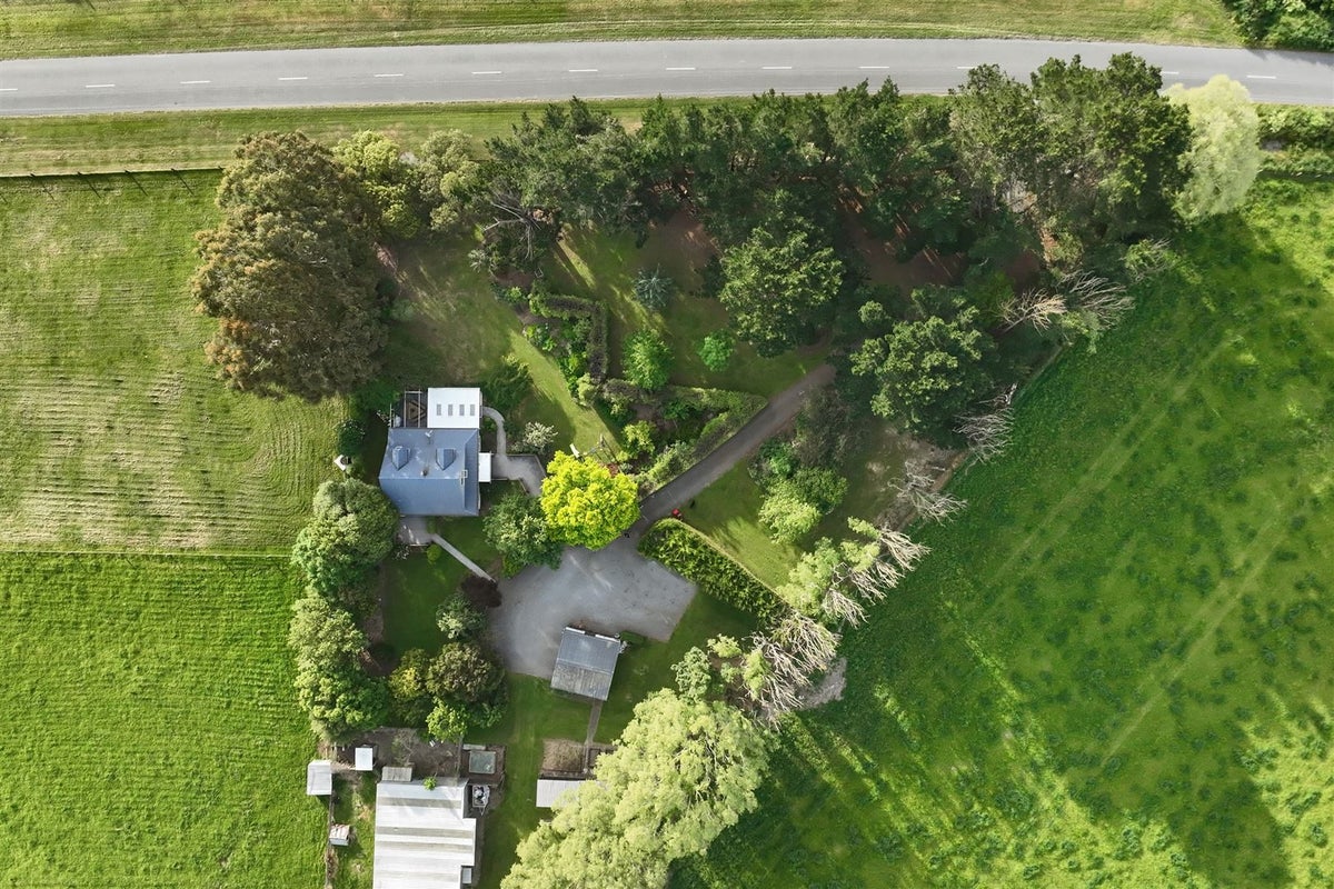 1382 Tramway Road, Leeston - Carousel 24