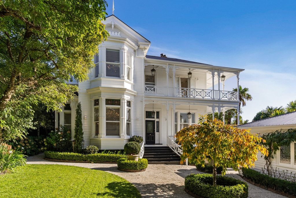 38 Hamilton Road, Herne Bay, Auckland - Carousel 1