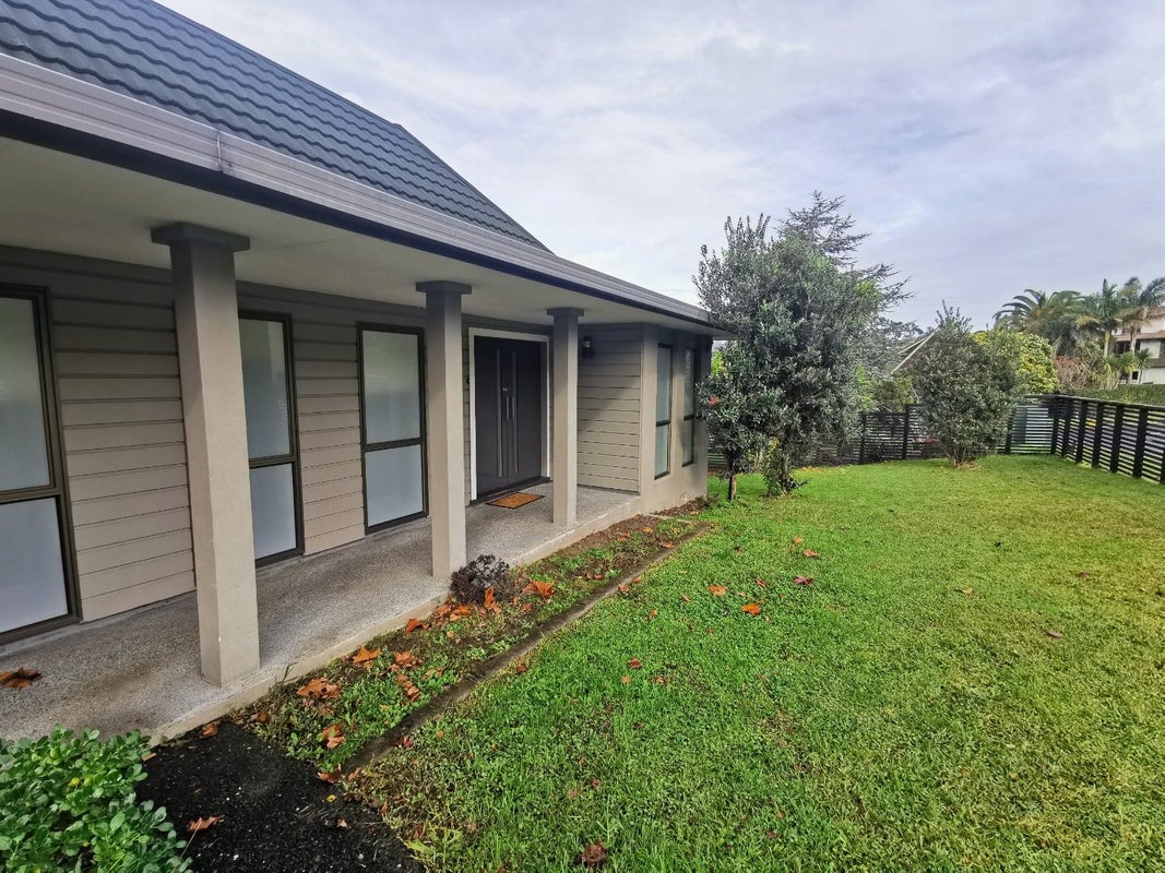 4 Jeanette Place, Mairangi Bay, Auckland - Carousel 19