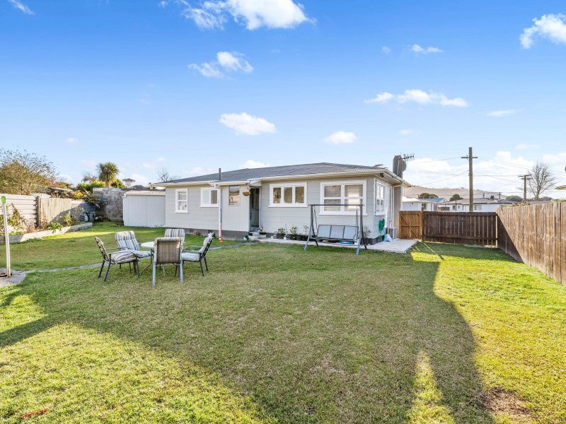 10 Kevin Street, Glenholme, Rotorua - Carousel 2