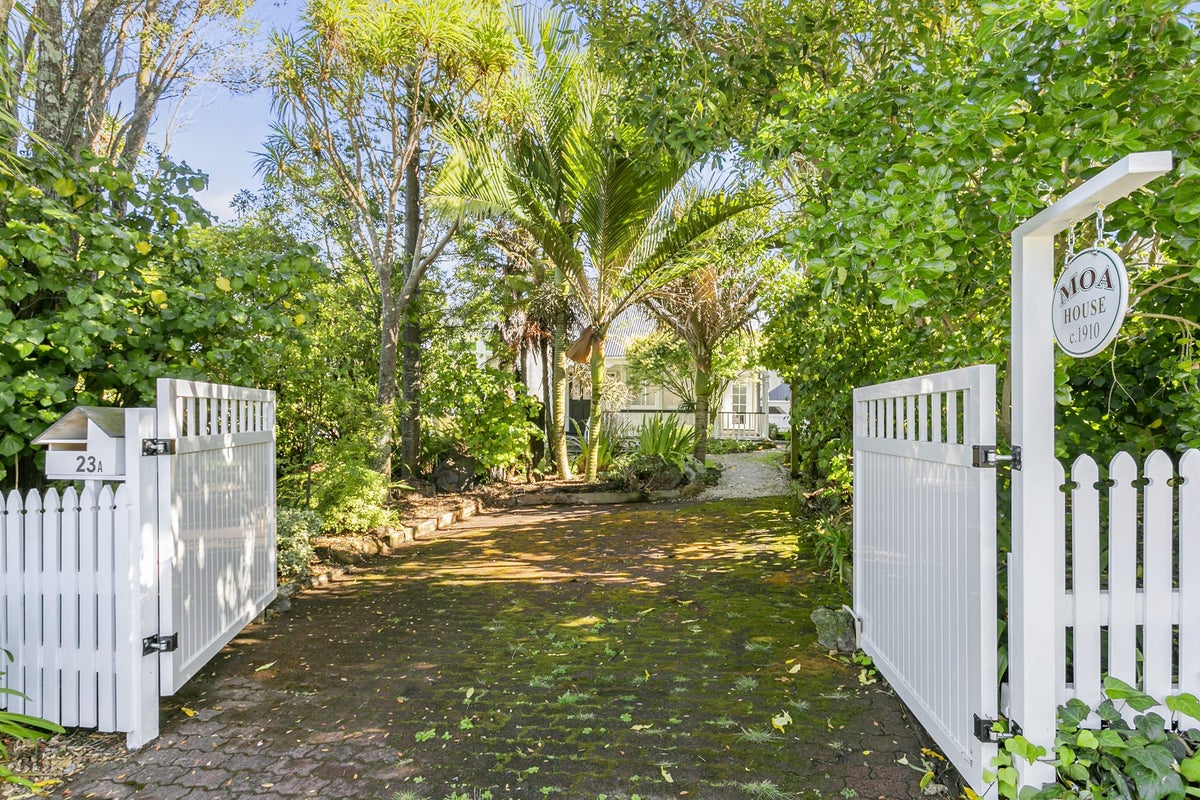 23A Pah Road, Epsom, Auckland - Carousel 2