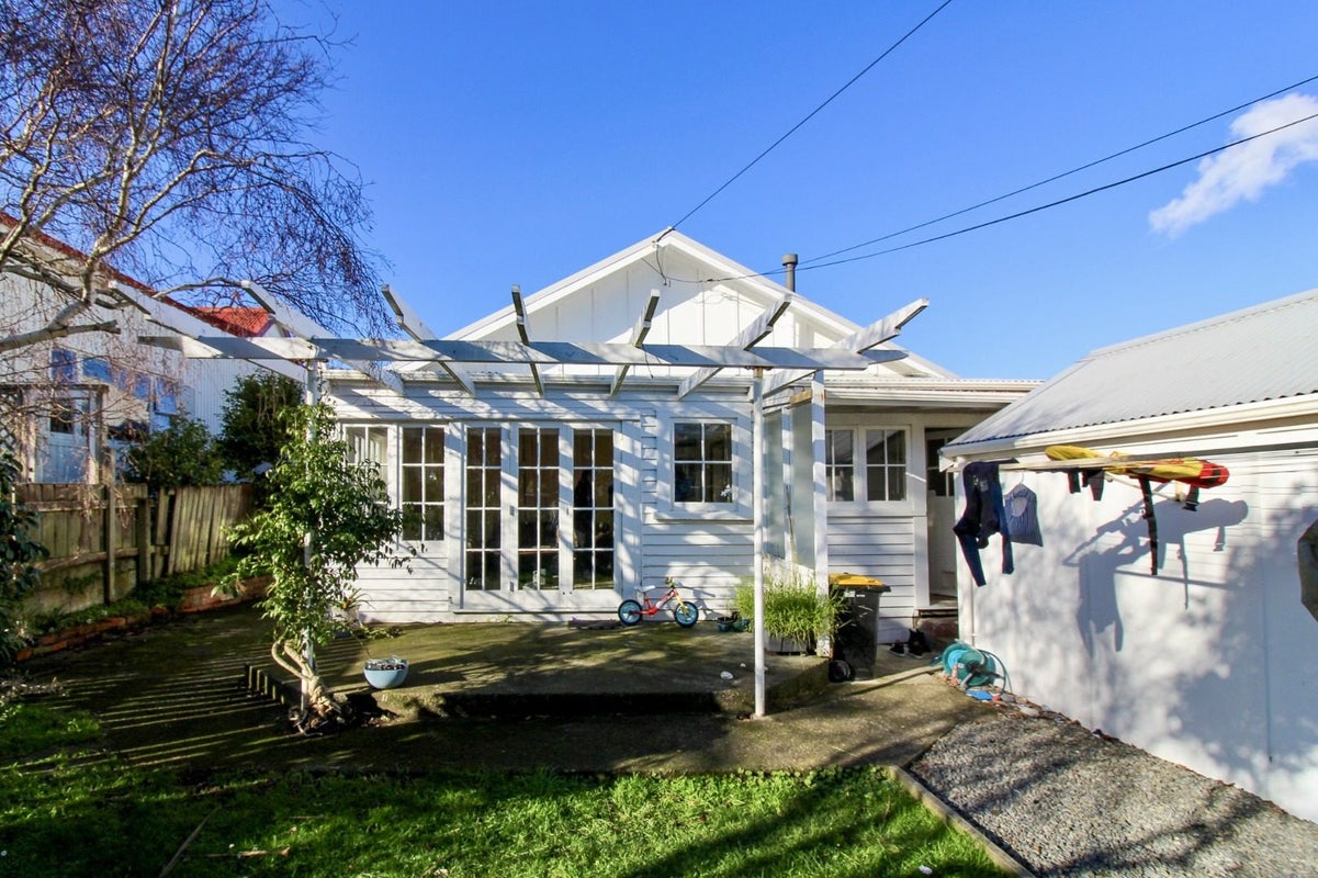 11 Matai Road, Hataitai, Wellington - Carousel 1