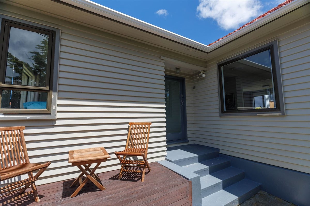 20 Bould Street, Johnsonville, Wellington - Carousel 14