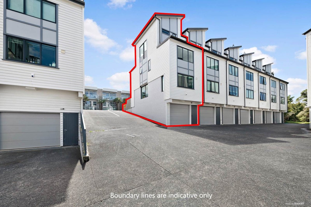 64 Norwood Drive, Flat Bush, Auckland - Carousel 2