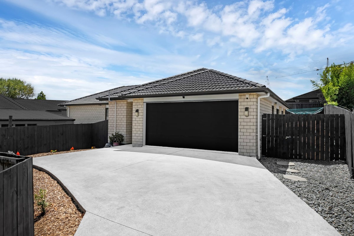 36A Greenhaven Avenue, Opaheke, Papakura - Carousel 1
