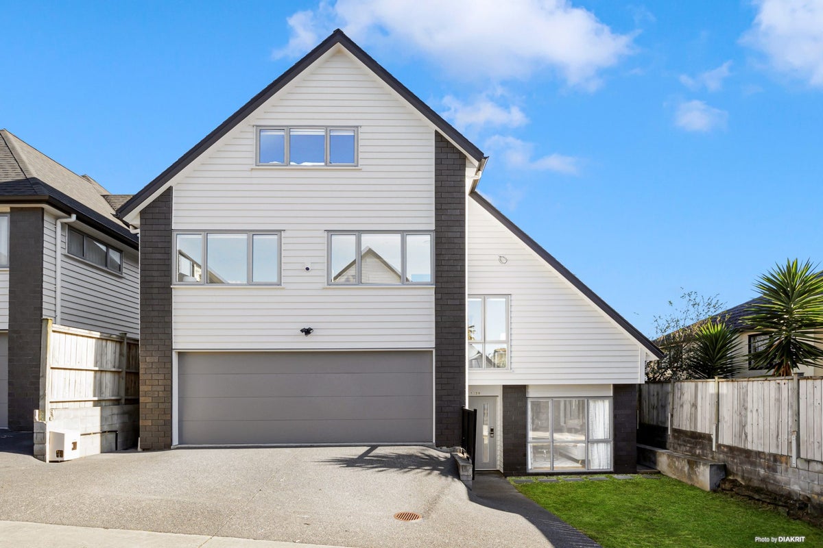 1020 New North Road, Mount Albert, Auckland - Carousel 1