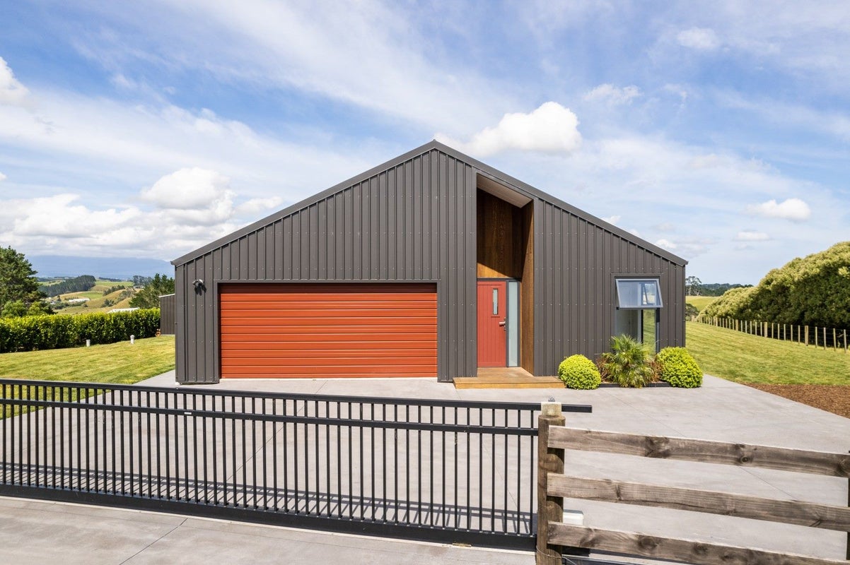 390 Hursthouse Road, Tarurutangi, New Plymouth - Carousel 2