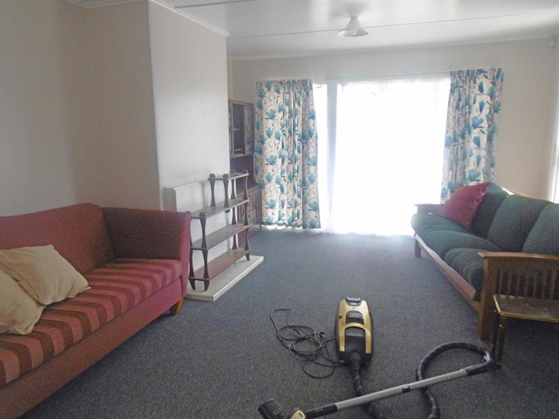 6 Amuri Place, Otara, Auckland - Carousel 2
