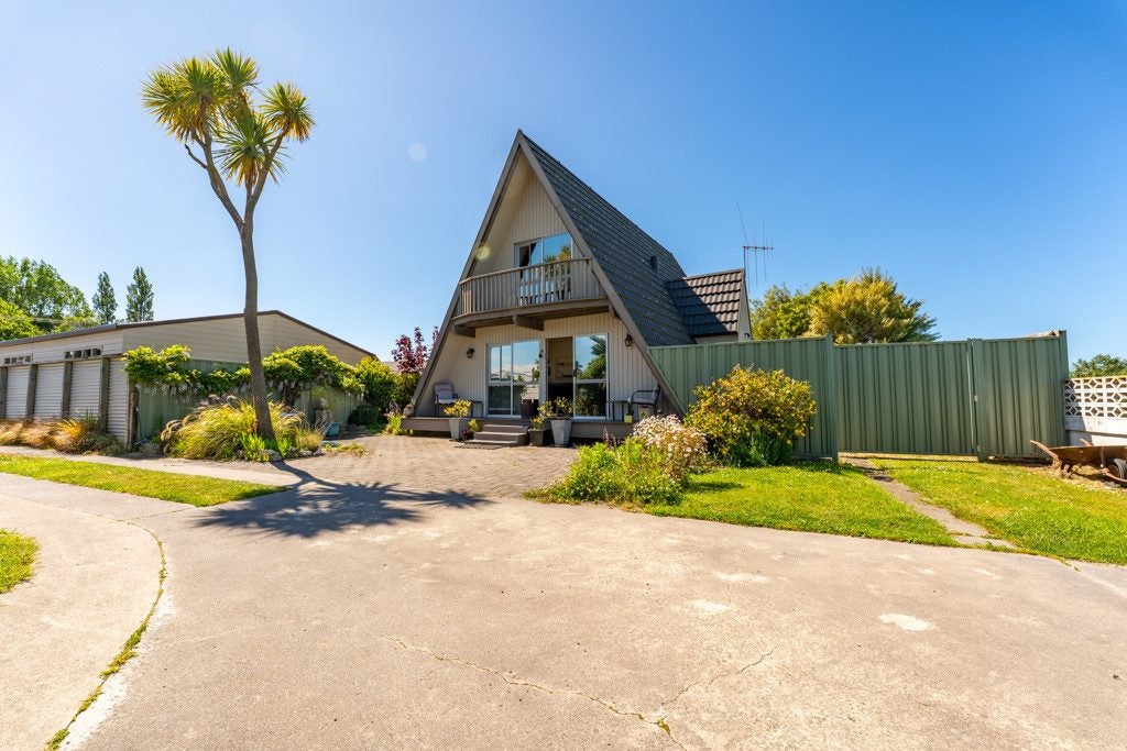 41 Redcastle Road, Oamaru North, Oamaru - Carousel 1