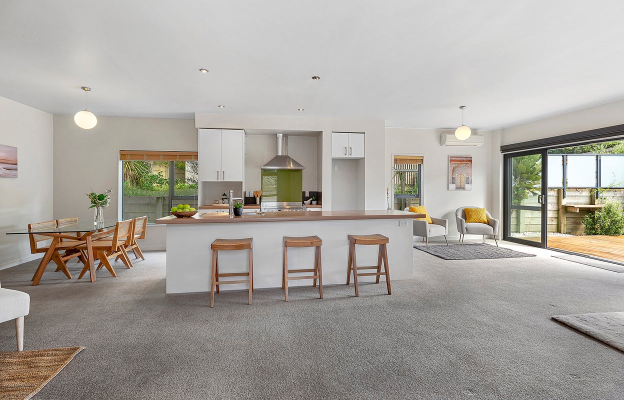 7 Rarangi Way, Owhiro Bay, Wellington - Carousel 1
