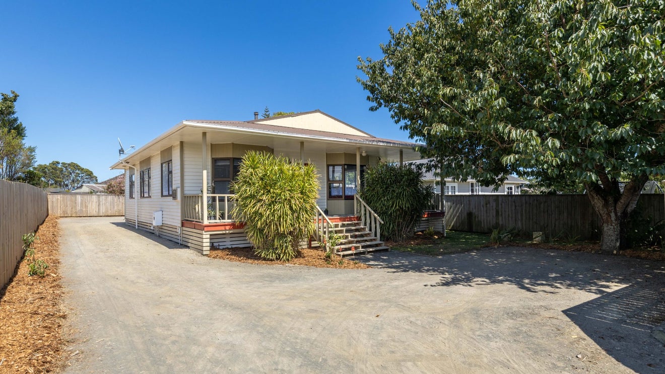 5 Ihaia Street, Waitara, Waitara - Carousel 1