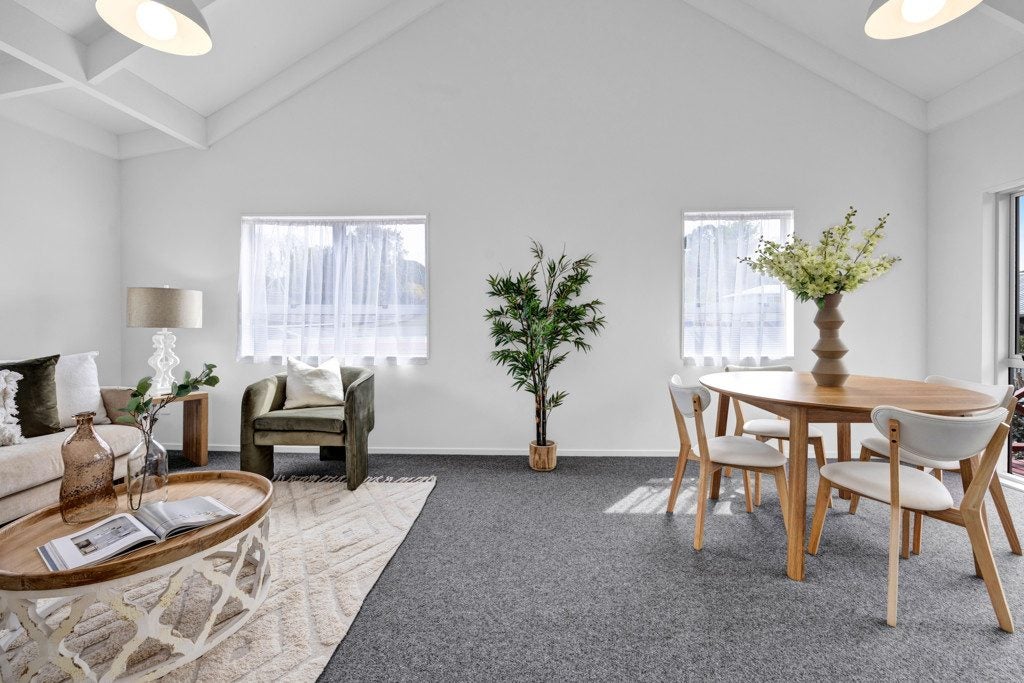 2/19 Kenmore Street, Westown, New Plymouth - Carousel 1
