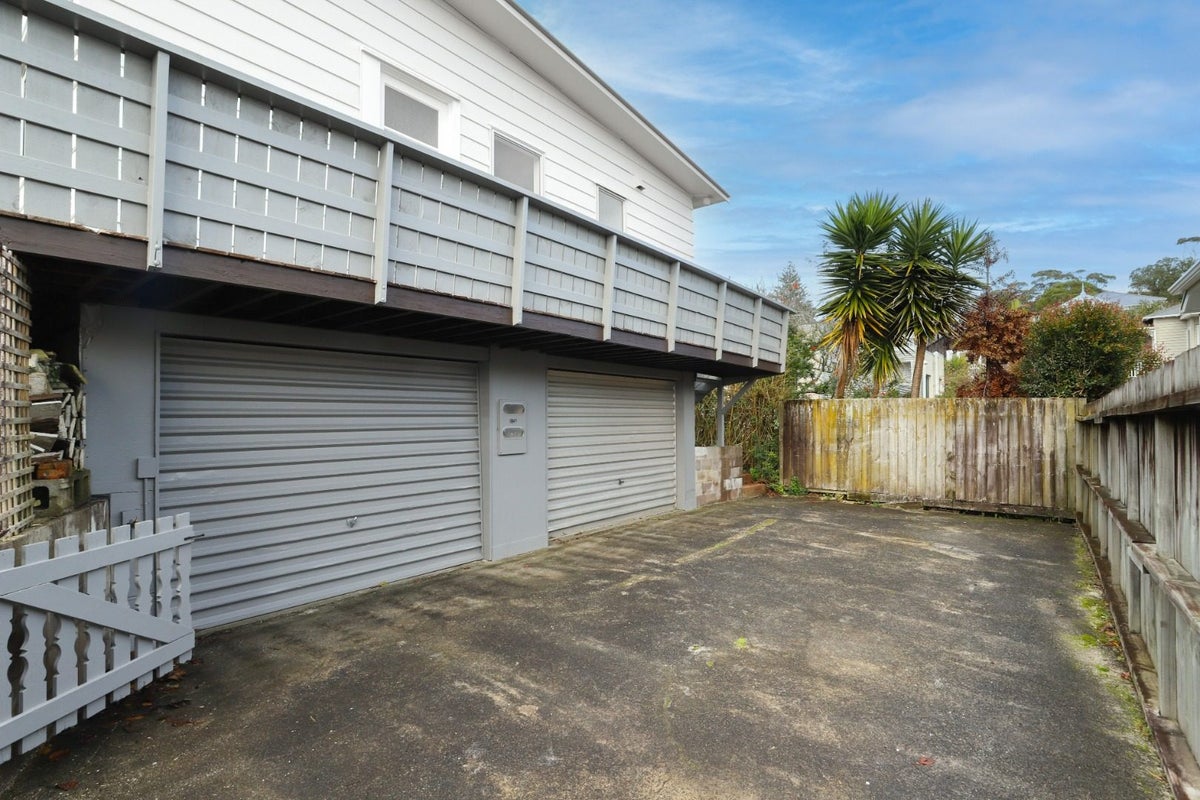 32A Bannerman Road, Morningside, Auckland - Carousel 11