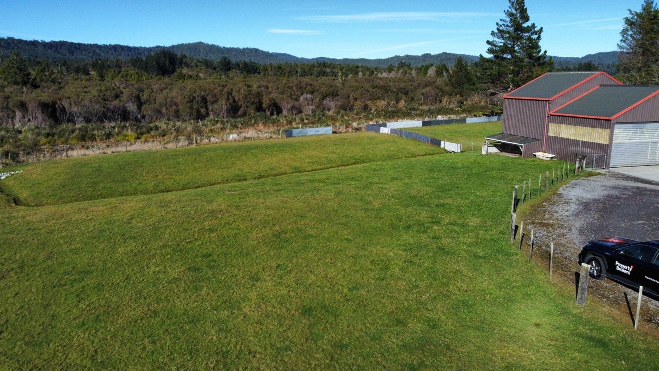 736 State Highway 7, Dobson, Greymouth - Carousel 36