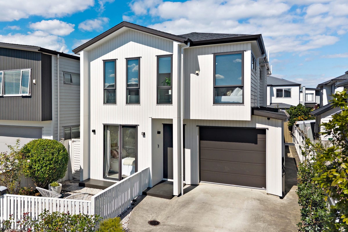 25 Kokowai Parade, Hobsonville, Auckland - Carousel 1