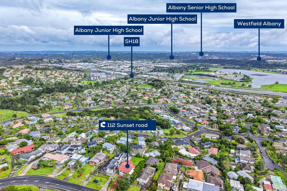 112 Sunset Road, Unsworth Heights, Auckland - Carousel 1