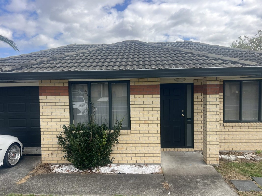 2 Teelin Place, Flat Bush, Auckland - Carousel 1