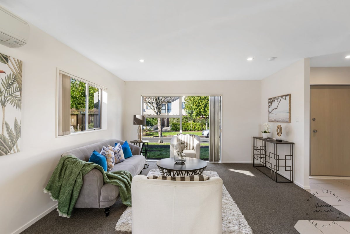 32 Popokatea Drive, Takanini, Auckland - Carousel 2