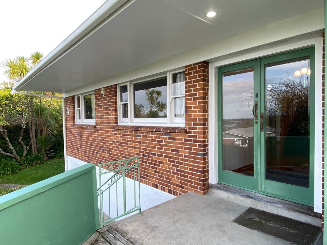 4 Alton Avenue, Hillcrest, Auckland - Carousel 2