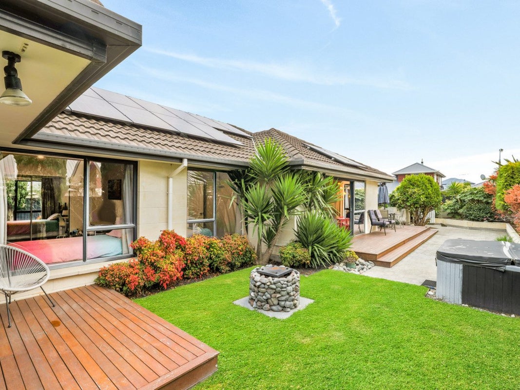 3 Hunt Lane, Avondale, Christchurch - Carousel 2