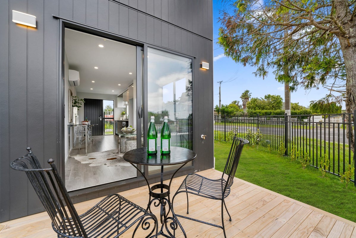 36 Hutchinsons Road, Bucklands Beach, Auckland - Carousel 2