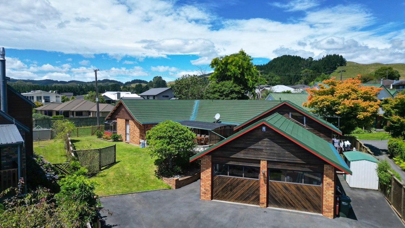 9 Gareth Place, Lynmore, Rotorua - Carousel 1
