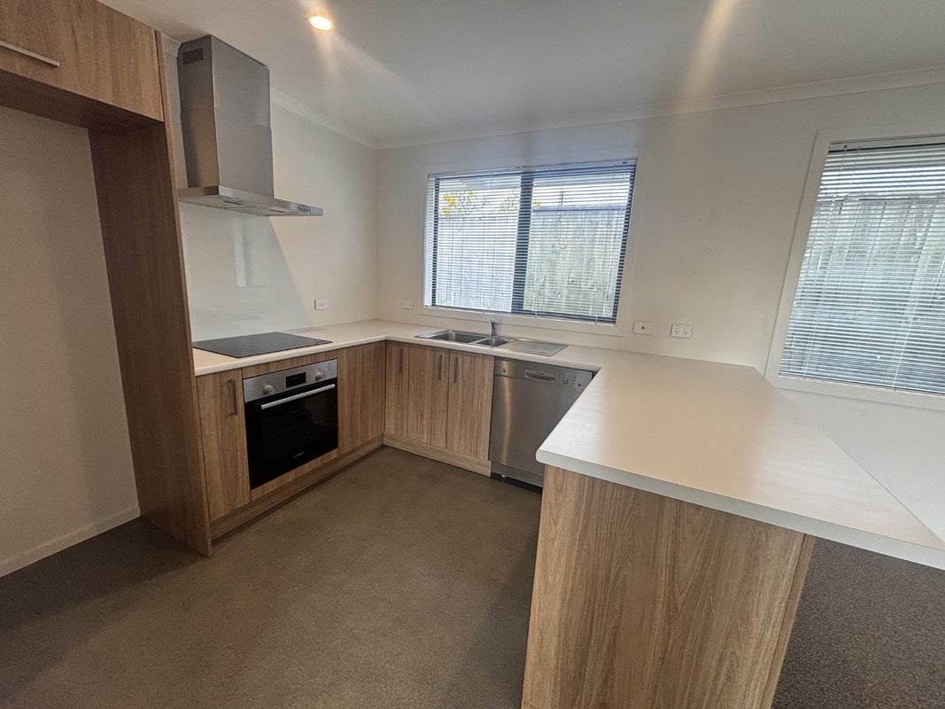 2/19 Goldsmith Street, Leamington, Cambridge - Carousel 2