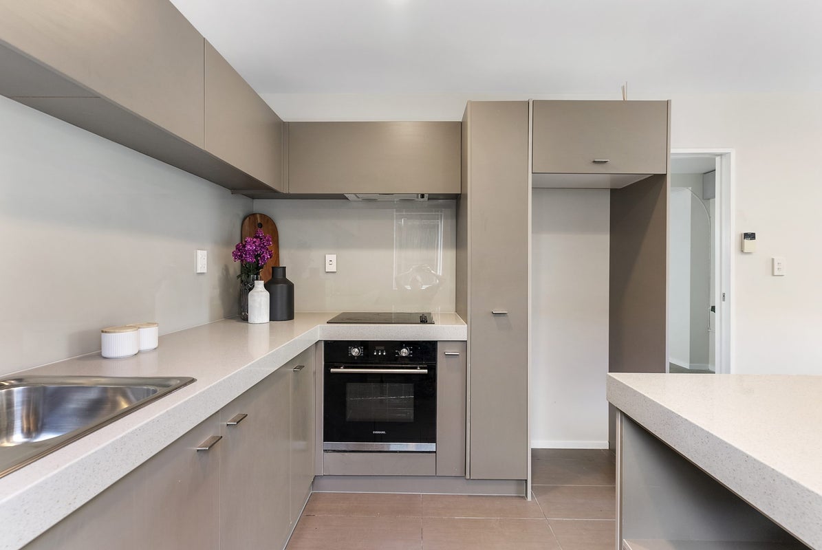 70A St Georges Road, Avondale, Auckland - Carousel 2
