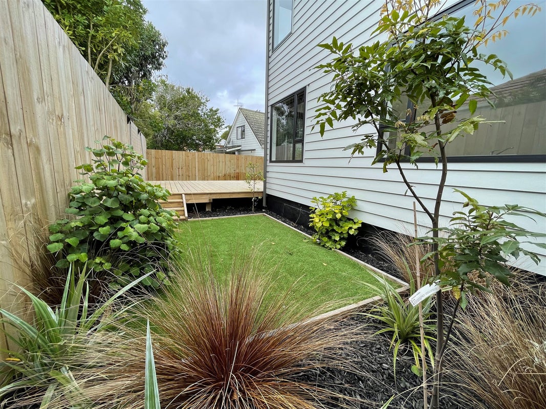 37E TAWHIRI Road, One Tree Hill, Auckland - Carousel 11