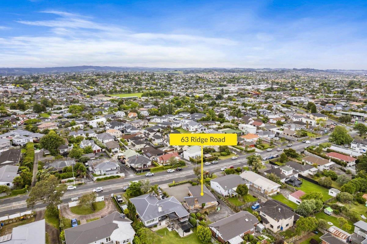 2/63 Ridge Road, Howick, Auckland - Carousel 21