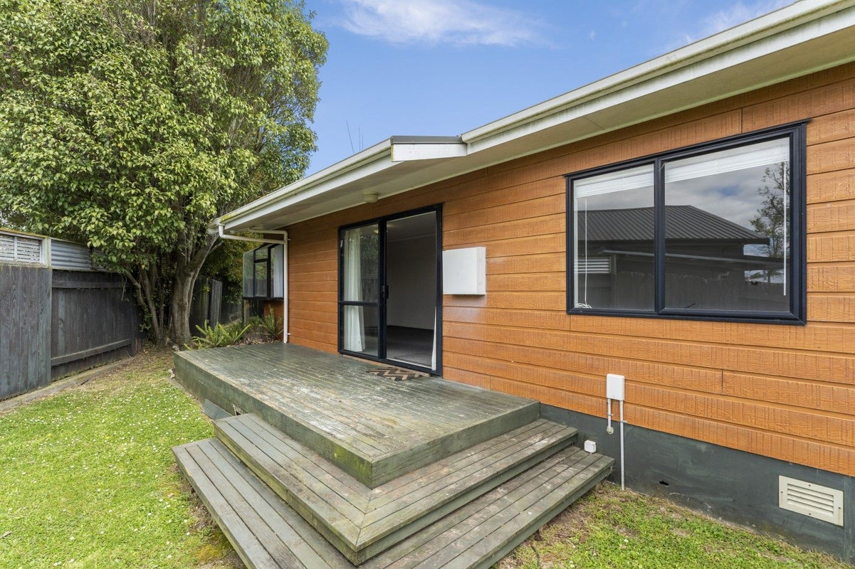 12 Delta Place, Milson, Palmerston North - Carousel 2