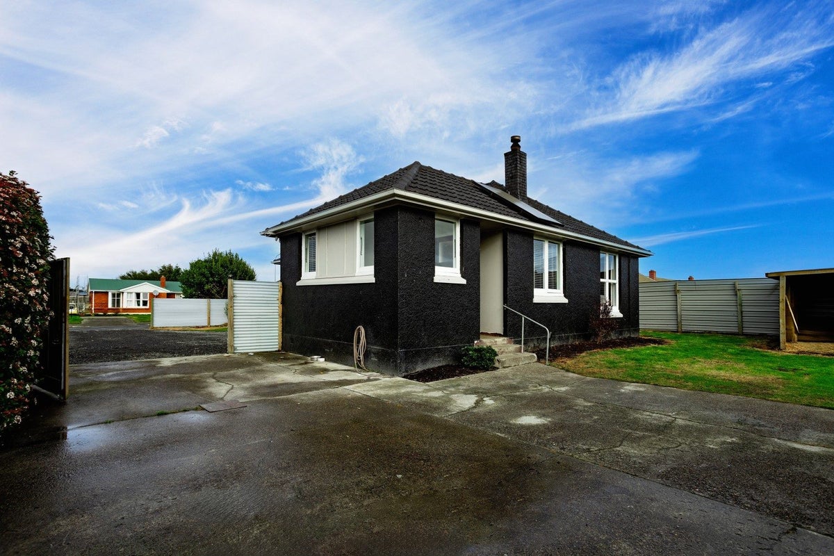 70 Murphy Street, Strathern, Invercargill - Carousel 2