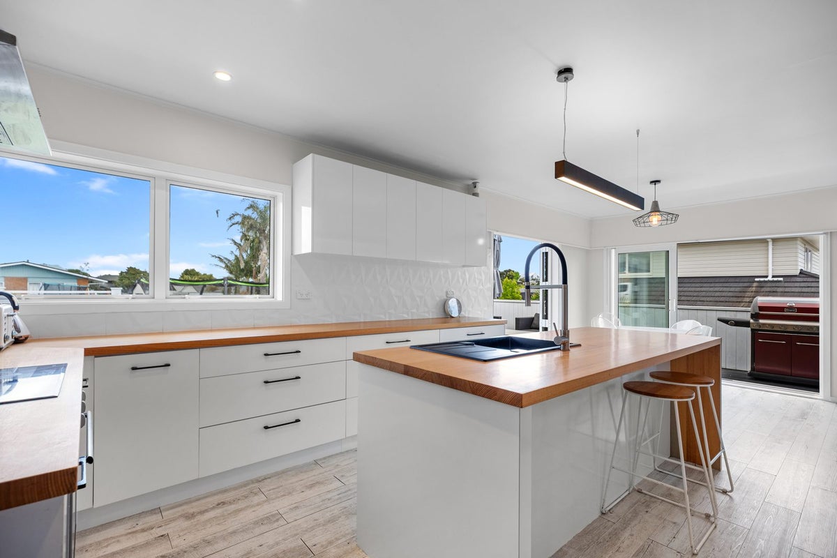 6 Te Wati Street, Maungatapu, Tauranga, Bay Of Plenty - Carousel 2