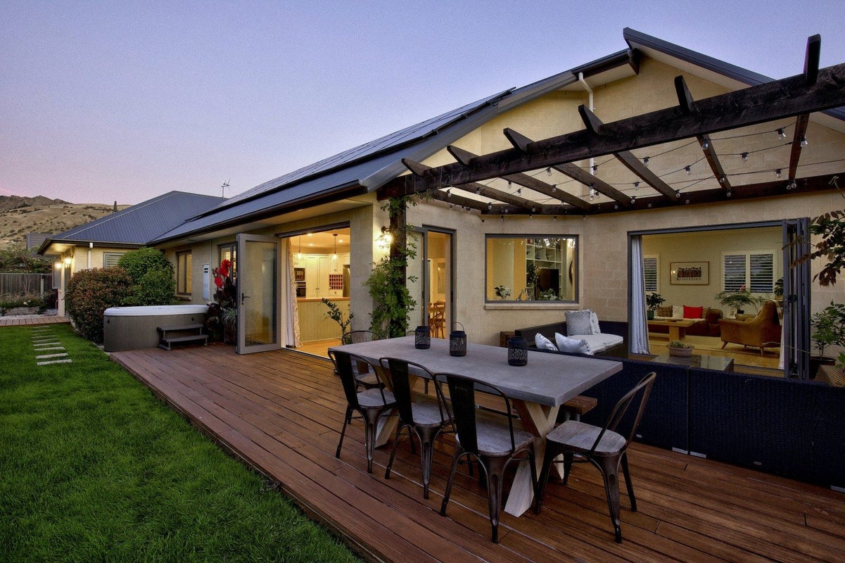 56 Erskine Street, Lake Hayes, Queenstown - Carousel 1