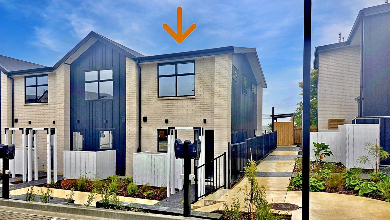 1/23 Awaroa Road, Sunnyvale, Auckland - Carousel 1
