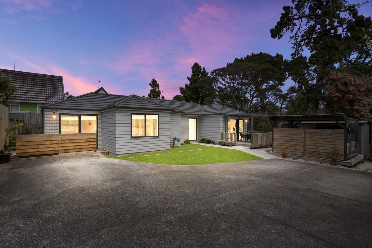 36A Rata Street, New Lynn, Auckland - Carousel 1