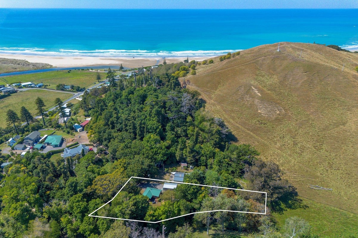 8/3382 Pourerere Road, Pourerere, Central Hawke's Bay, Hawke's Bay - Carousel 2