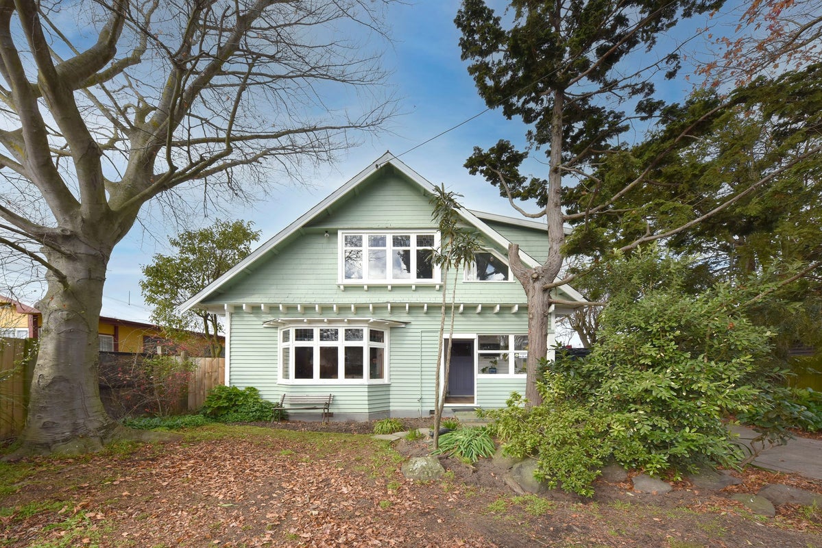 16 Hendon Street, Edgeware, Christchurch - Carousel 1